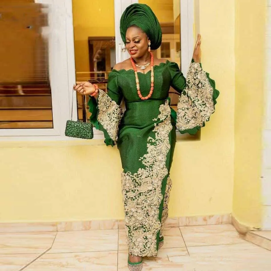 Muslim Green Mermaid Evening Dresses V Neck Flared Long Sleeves Plus Size Prom Aso Ebi Laced Appliques Dubai Party Gowns
Muslim Green Mermaid Evening Dresses V Neck Flared Long Sleeves Plus Size Prom Aso Ebi Laced Appliques Dubai Party Gowns