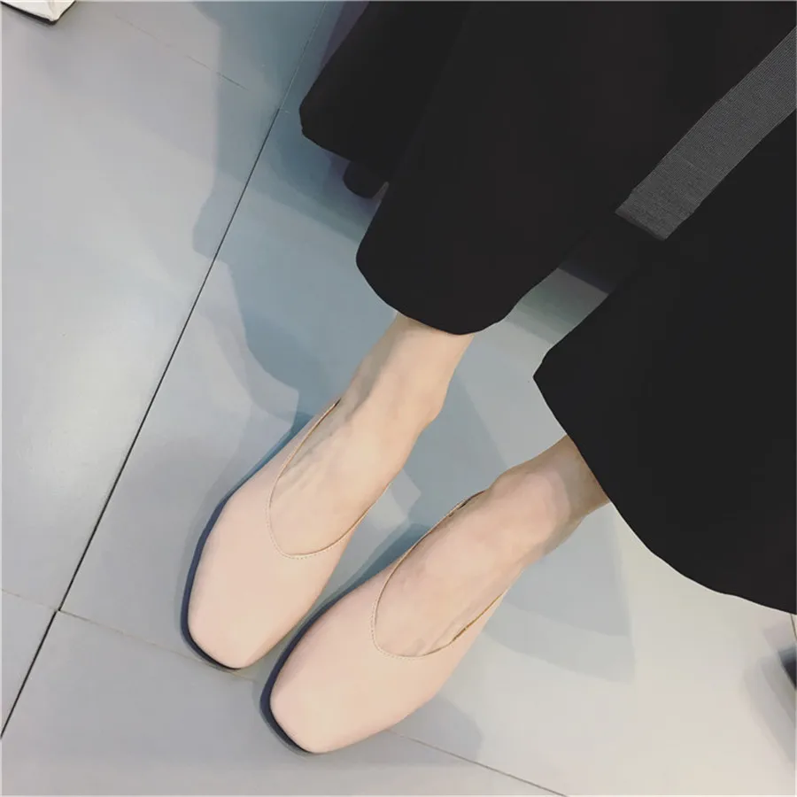 LUCYLEYTE 2018 summer new Korean grandma shoes casual pregnant women single shoes through the anti-skid air Peas shoes
LUCYLEYTE 2018 summer new Korean grandma shoes casual pregnant women single shoes through the anti-skid air Peas shoes