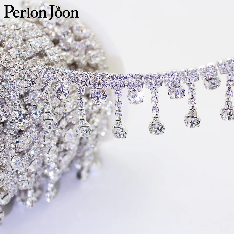 1yard Short tassel Pendant rhinestones trim fringe crystal metal chain for dress,bag,shoes accessories ML004
1yard Short tassel Pendant rhinestones trim fringe crystal metal chain for dress,bag,shoes accessories ML004