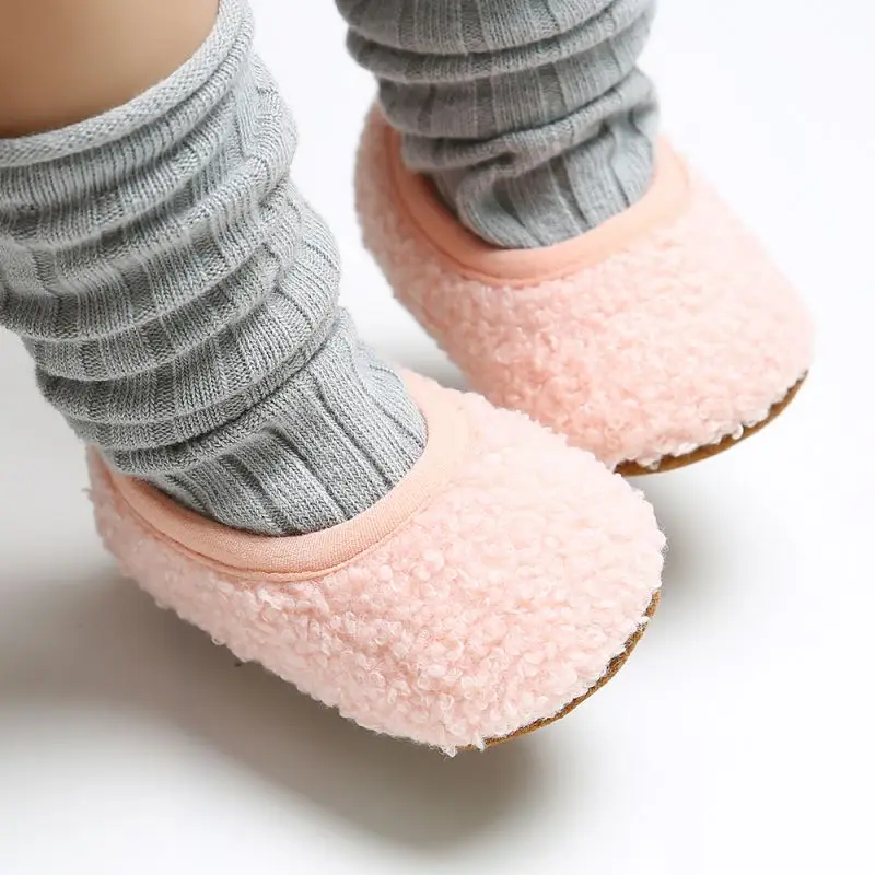 New Lambskin Warm Autumn Winter Soft Bottom Toddler Shoes Pink White Brown Gray for 0-18M Baby first walker
New Lambskin Warm Autumn Winter Soft Bottom Toddler Shoes Pink White Brown Gray for 0-18M Baby first walker