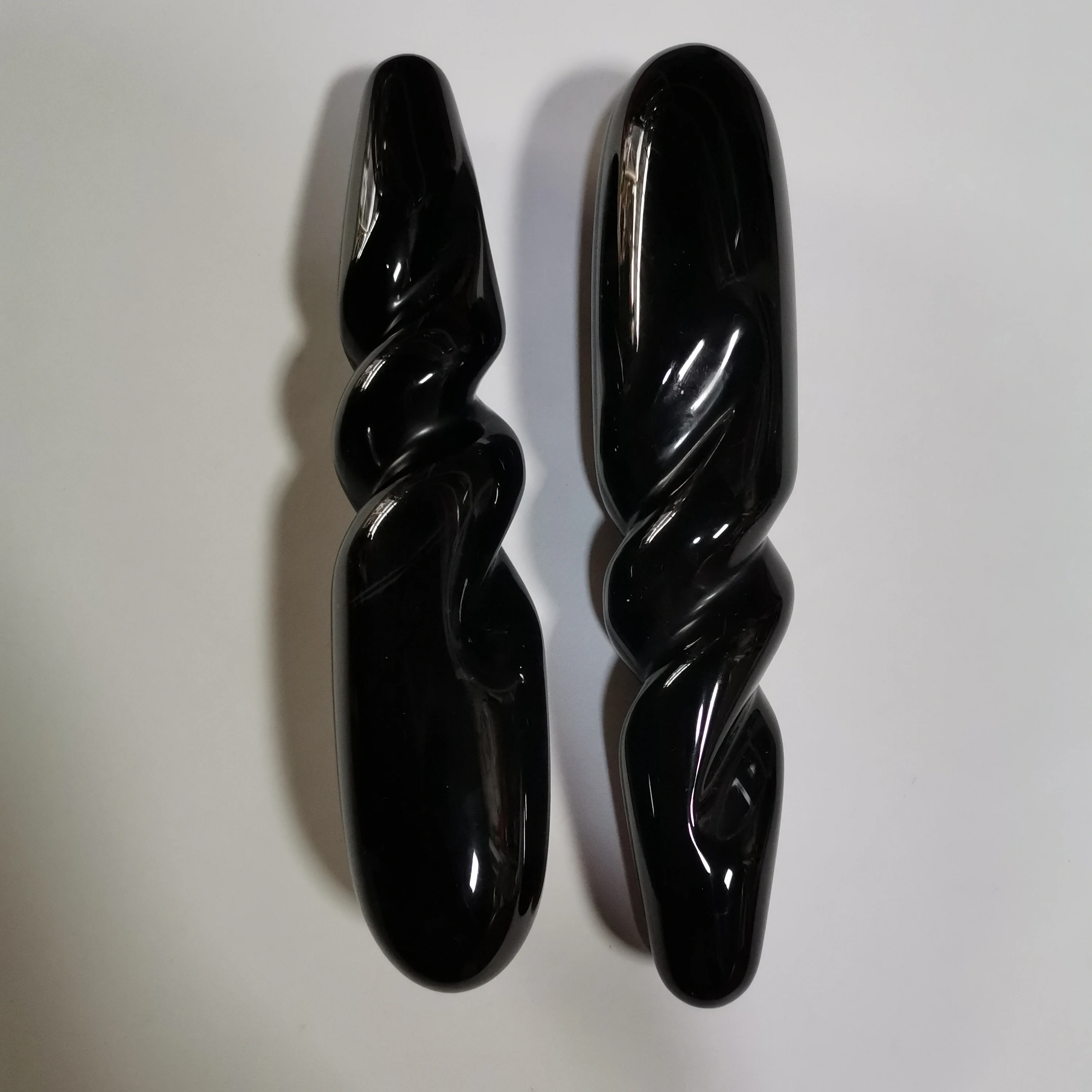 18cm natural obsidianCrystal art piece massage stick exercise tickle massage stick stone decoration Feng Shui stick magnetic
18cm natural obsidianCrystal art piece massage stick exercise tickle massage stick stone decoration Feng Shui stick magnetic