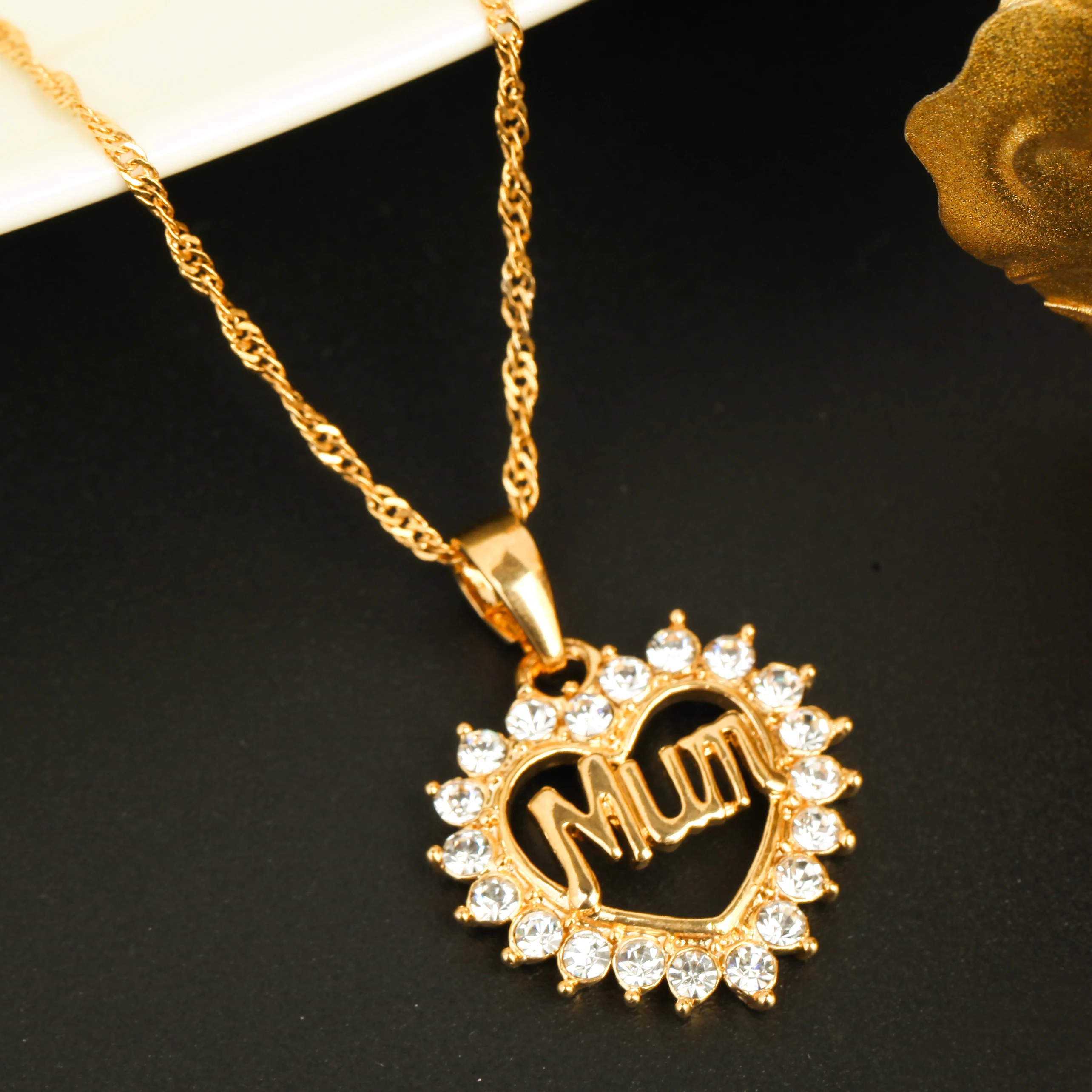 Fashion Cute Alphabets Heart MUM Pendant Necklace Rhinestone Gold Color Heart Chain Jewelry
Fashion Cute Alphabets Heart MUM Pendant Necklace Rhinestone Gold Color Heart Chain Jewelry