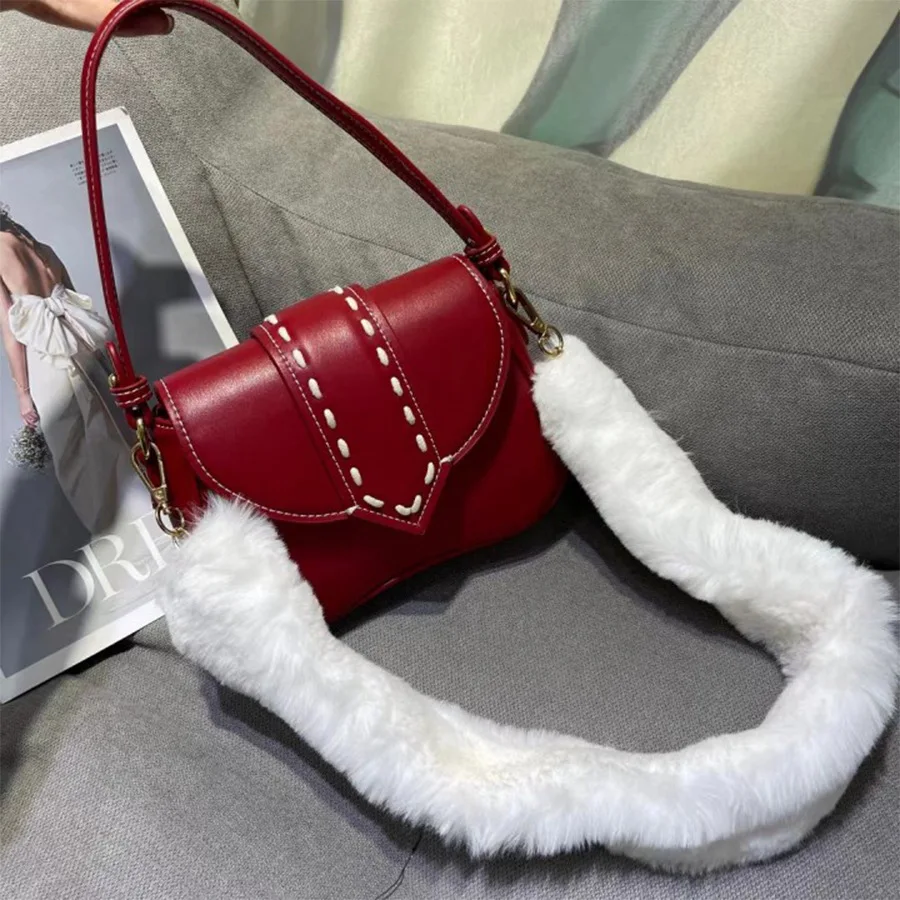 Винтажная сумка через плечо из искусственной кожи с ремнем из искусственного меха
Винтажная сумка через плечо из искусственной кожи с ремнем из искусственного меха