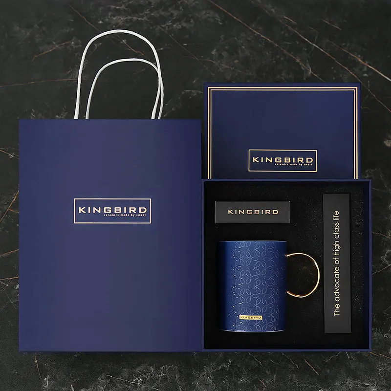 450ml Embossing Process Gold Handle With Lid Spoon Mug Exquisite Gift Box Set Tote Bag Ceramic Coffee Gift Mug Tea Cup Caneca
450ml Embossing Process Gold Handle With Lid Spoon Mug Exquisite Gift Box Set Tote Bag Ceramic Coffee Gift Mug Tea Cup Caneca