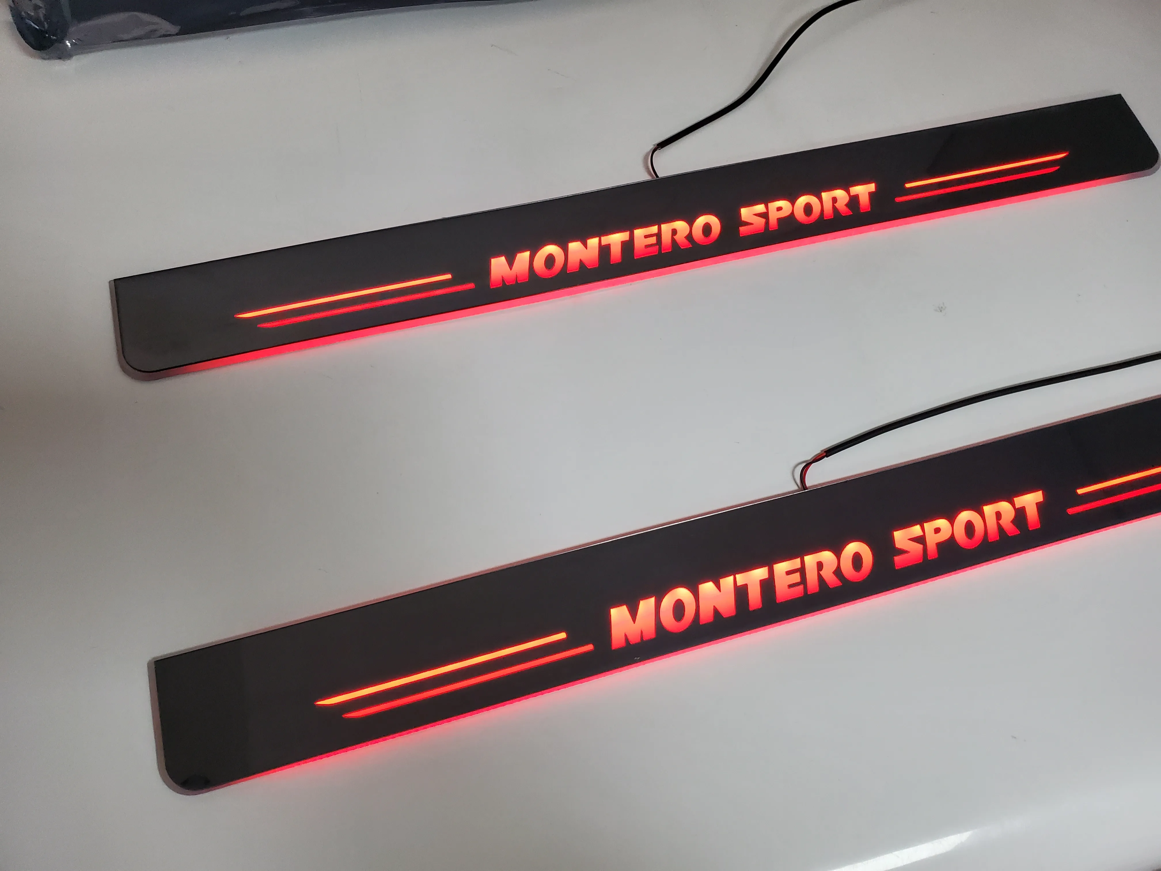 RQXR led moving door scuff for Mitsubishi montero dynamic door sill plate flat lining overlay flow/fixed light, 4pcs
RQXR led moving door scuff for Mitsubishi montero dynamic door sill plate flat lining overlay flow/fixed light, 4pcs