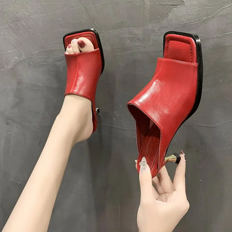 Slippers Casual Female Shoes Thin Heels Heeled Mules Low Slides Rivet PU Square Toe Luxury 2021 High Basic Rome Fabric Rubber Pu
Slippers Casual Female Shoes Thin Heels Heeled Mules Low Slides Rivet PU Square Toe Luxury 2021 High Basic Rome Fabric Rubber Pu