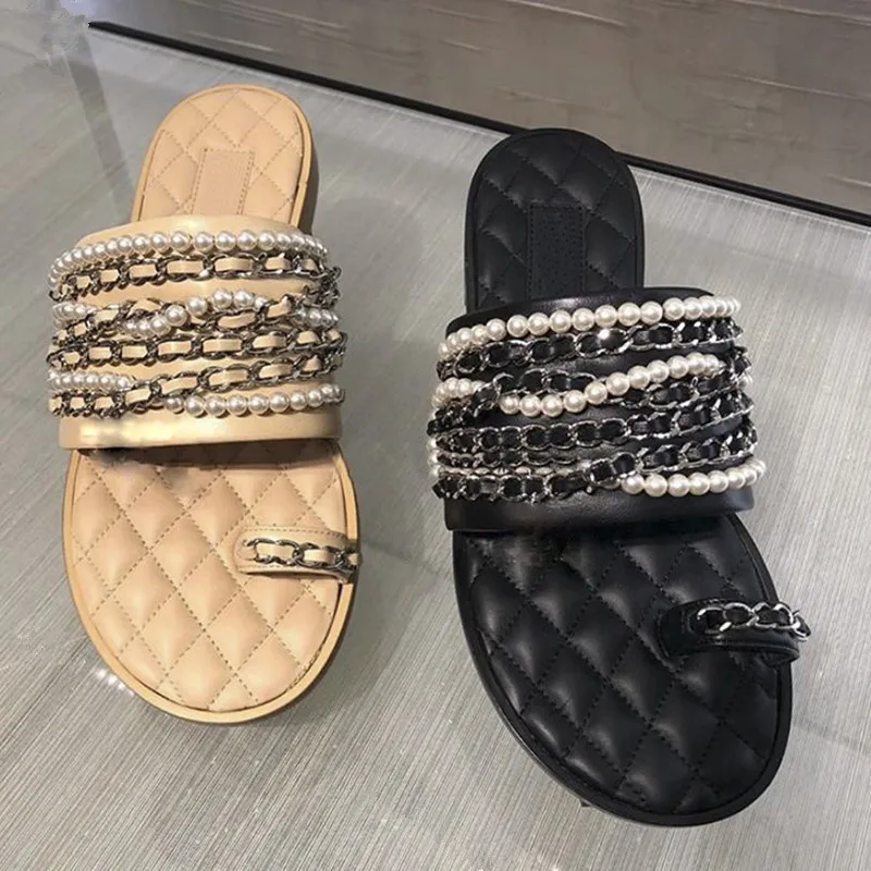 Casual Flat Sandals Slides Women's Summer New Fashion Outer Wear Flip Flops Metal Pearl Slippers Flat shoes Ladies Beach Shoes
Casual Flat Sandals Slides Women's Summer New Fashion Outer Wear Flip Flops Metal Pearl Slippers Flat shoes Ladies Beach Shoes