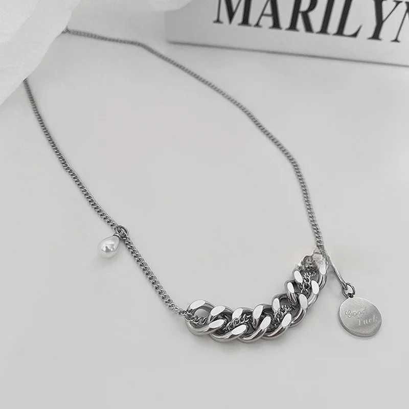 U-Magical Temperament Chunky Chain Metal Asymmetry Circle Coin Medallion Pendant Necklace for Women Waterdrop Necklace Jewelry
U-Magical Temperament Chunky Chain Metal Asymmetry Circle Coin Medallion Pendant Necklace for Women Waterdrop Necklace Jewelry
