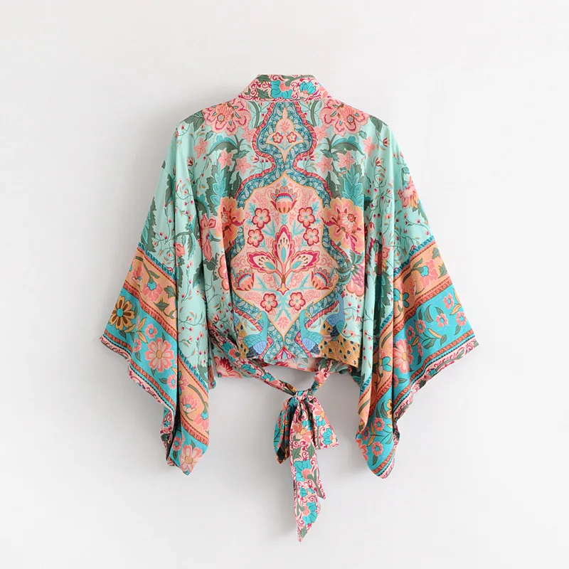 Spring/summer 2021 women's clothing European and American fashion Bohemian positioning printing kimono loose blouse
Spring/summer 2021 women's clothing European and American fashion Bohemian positioning printing kimono loose blouse