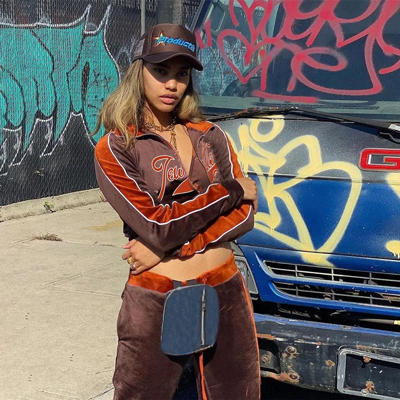 Костюм спортивный мягкий с надписью, брендовая одежда, жакет на молнии, пальто и брюки с эластичным поясом, комплект из 2 предметов, осень 2021
Костюм спортивный мягкий с надписью, брендовая одежда, жакет на молнии, пальто и брюки с эластичным поясом, комплект из 2 предметов, осень 2021