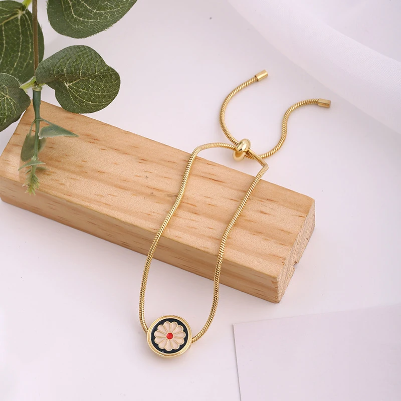 European Daisy Flower Pendant Charm Bracelet Fit Women's Jewellery Snake Chain Alloy Metal Fashion Fine Bracelets Vintage Enamel
European Daisy Flower Pendant Charm Bracelet Fit Women's Jewellery Snake Chain Alloy Metal Fashion Fine Bracelets Vintage Enamel