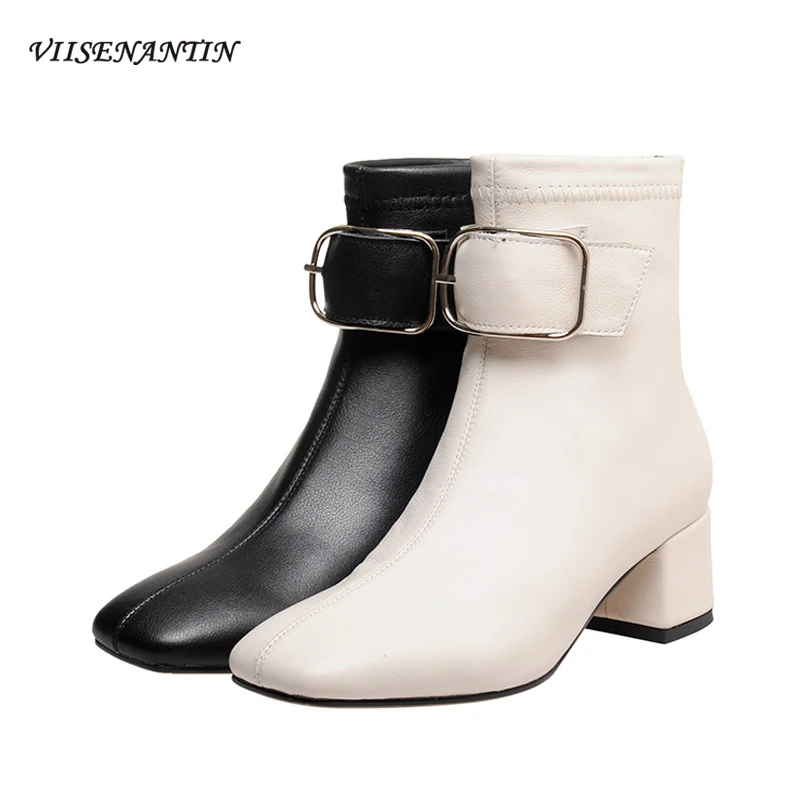 Новые осенне-зимние белые женские короткие сапоги на среднем каблуке Корейская версия Модные сапоги с квадратным ремешком и пряжкой сапоги...
Новые осенне-зимние белые женские короткие сапоги на среднем каблуке Корейская версия Модные сапоги с квадратным ремешком и пряжкой сапоги...
