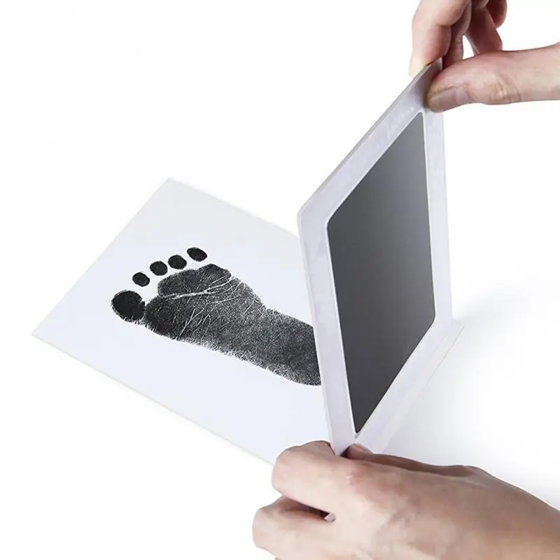 Baby Footprints Handprint Ink Pads Safe Non-toxic Ink Pad Kits For Baby Shower Baby Paw Foot Print Pad Inkless Newborn Souvenir
Baby Footprints Handprint Ink Pads Safe Non-toxic Ink Pad Kits For Baby Shower Baby Paw Foot Print Pad Inkless Newborn Souvenir
