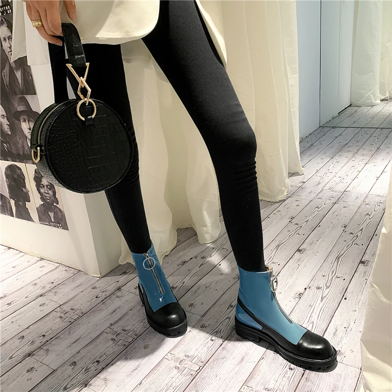 CONASCO Women Ankle Boots Fashion New Genuine Leather Autumn Winter Metal Decoration Outdoor Casual Round Toe Zipper Boots Woman
CONASCO Women Ankle Boots Fashion New Genuine Leather Autumn Winter Metal Decoration Outdoor Casual Round Toe Zipper Boots Woman