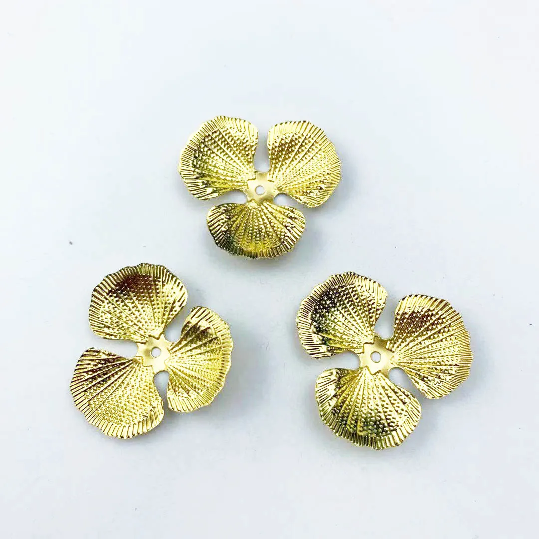 20pcs 31mm Metal Flower Filigree Wraps Crafts Gift Decoration DIY Cosplay Bridal hair accessories Wholesale Charms
20pcs 31mm Metal Flower Filigree Wraps Crafts Gift Decoration DIY Cosplay Bridal hair accessories Wholesale Charms