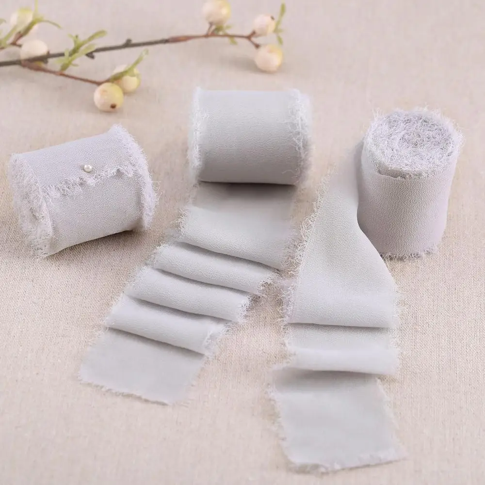 Handmade Fringe Frayed Edges Chiffon Ribbon Wedding Invitation Bouquets Gift Wrapping 5cm * 6.5m (3pcs)
Handmade Fringe Frayed Edges Chiffon Ribbon Wedding Invitation Bouquets Gift Wrapping 5cm * 6.5m (3pcs)