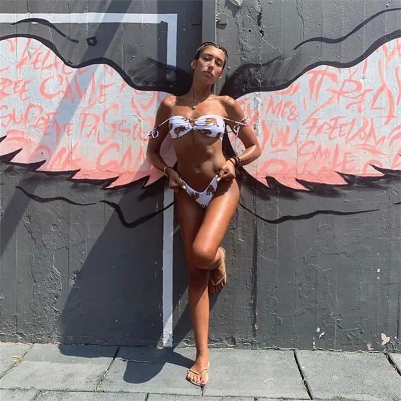 2021 Ladies New Leopard Print Green White Two Colors Metal buckle Bow Tie Strap Sling Split Bikini Swimsuit 
2021 Ladies New Leopard Print Green White Two Colors Metal buckle Bow Tie Strap Sling Split Bikini Swimsuit