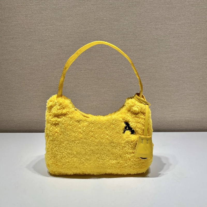 Fashion Winter New Women's Fabric Fuzzy Letter Embroidery Ornaments Soft Top Handle Bag Female Shoulder Hobo Bags Purse Wallet
Fashion Winter New Women's Fabric Fuzzy Letter Embroidery Ornaments Soft Top Handle Bag Female Shoulder Hobo Bags Purse Wallet