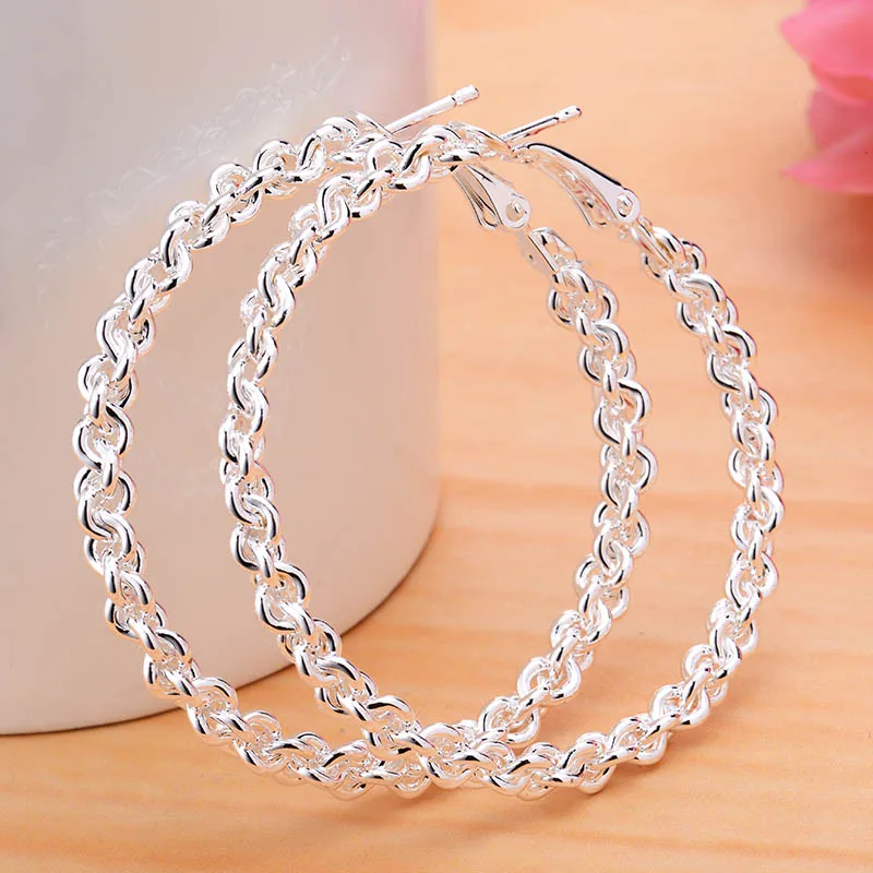 Exquisite Simple Twist Hoop Earrings for Women Female Wedding hollow star Party Fashion Jewelry Accessories Wholesale
Exquisite Simple Twist Hoop Earrings for Women Female Wedding hollow star Party Fashion Jewelry Accessories Wholesale