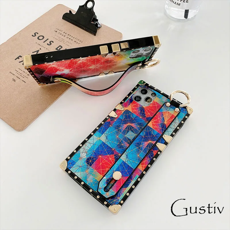 Luxury Brand Wristband Cases for IPhone 11 12 13 Pro Max XS XR X 8 7 Plus SE 2020 Girls Soft Square Phone Cover Fundas Woman
Luxury Brand Wristband Cases for IPhone 11 12 13 Pro Max XS XR X 8 7 Plus SE 2020 Girls Soft Square Phone Cover Fundas Woman