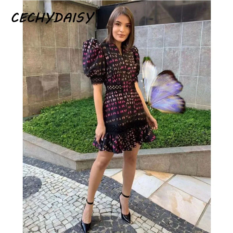 Dress Trumpet Sexy V-Neck Women High Waist Printed Stitching Lace Puff Sleeves Elegant Vacation Fashion Spring Mini Dresses 2021 
Dress Trumpet Sexy V-Neck Women High Waist Printed Stitching Lace Puff Sleeves Elegant Vacation Fashion Spring Mini Dresses 2021