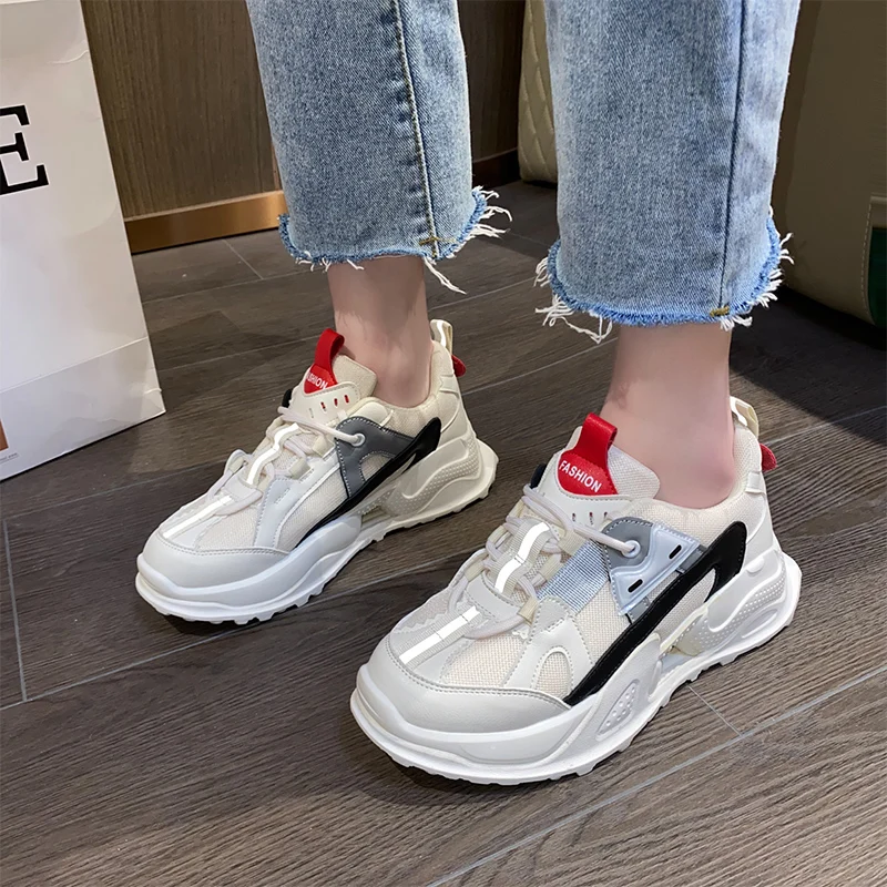 Large Size 35-40 Ladies Single Shoes Spring And Autumn Hot Style Fashion All-Match Thick-Soled Increased Casual Sneakers
Large Size 35-40 Ladies Single Shoes Spring And Autumn Hot Style Fashion All-Match Thick-Soled Increased Casual Sneakers