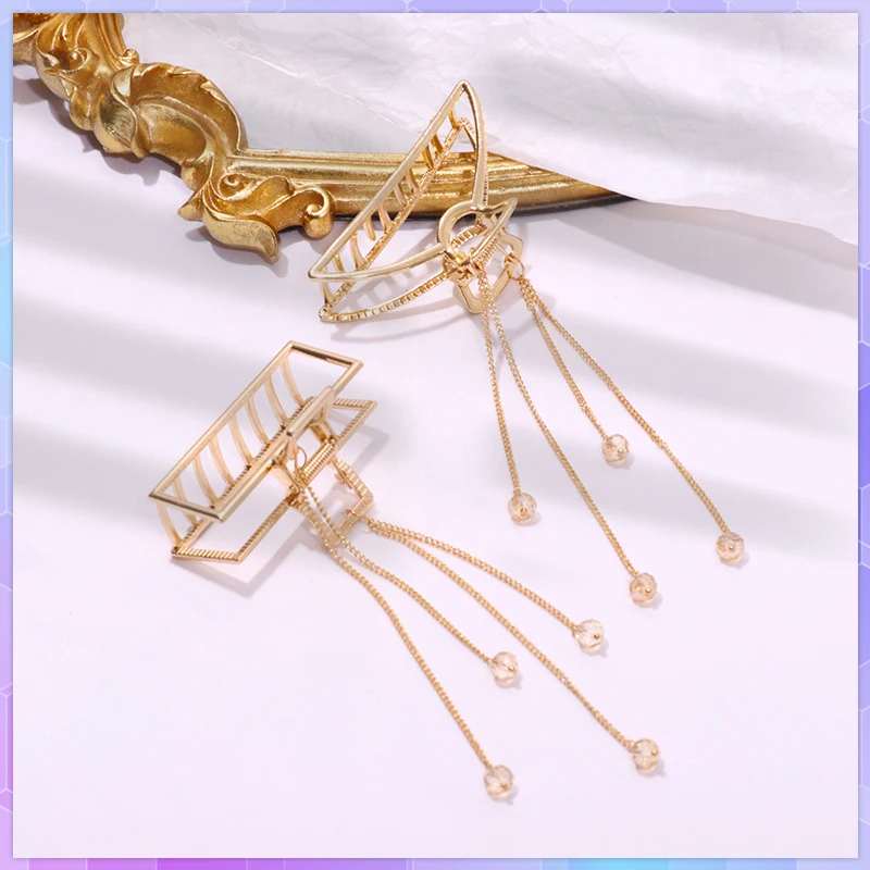 Женские Элегантные металлические заколки с бабочкой и золотыми крапанами, геометрические Винтажные заколки для волос с бриллиантами, шпил...
Женские Элегантные металлические заколки с бабочкой и золотыми крапанами, геометрические Винтажные заколки для волос с бриллиантами, шпил...