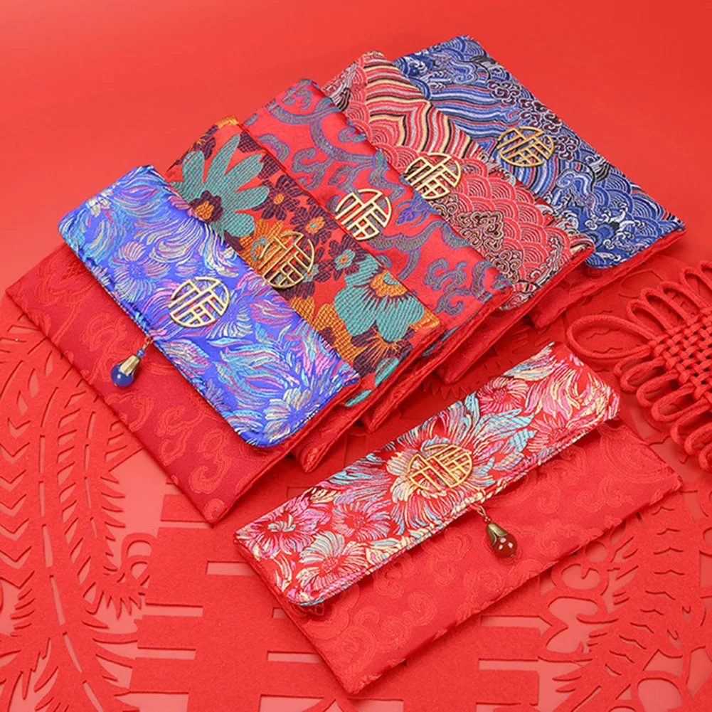 Silk Red Envelopes Chinese 2021 New Year Hongbao Lucky Pockets with Greeting Card for Spring Festival
Silk Red Envelopes Chinese 2021 New Year Hongbao Lucky Pockets with Greeting Card for Spring Festival