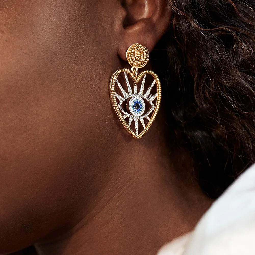 1pair Fashion Turkish Lucky Evil Eye Pendant Statement Earring For Women Heart Shape Big Eye Drop Earring Ear Studs Hoop Jewelry
1pair Fashion Turkish Lucky Evil Eye Pendant Statement Earring For Women Heart Shape Big Eye Drop Earring Ear Studs Hoop Jewelry