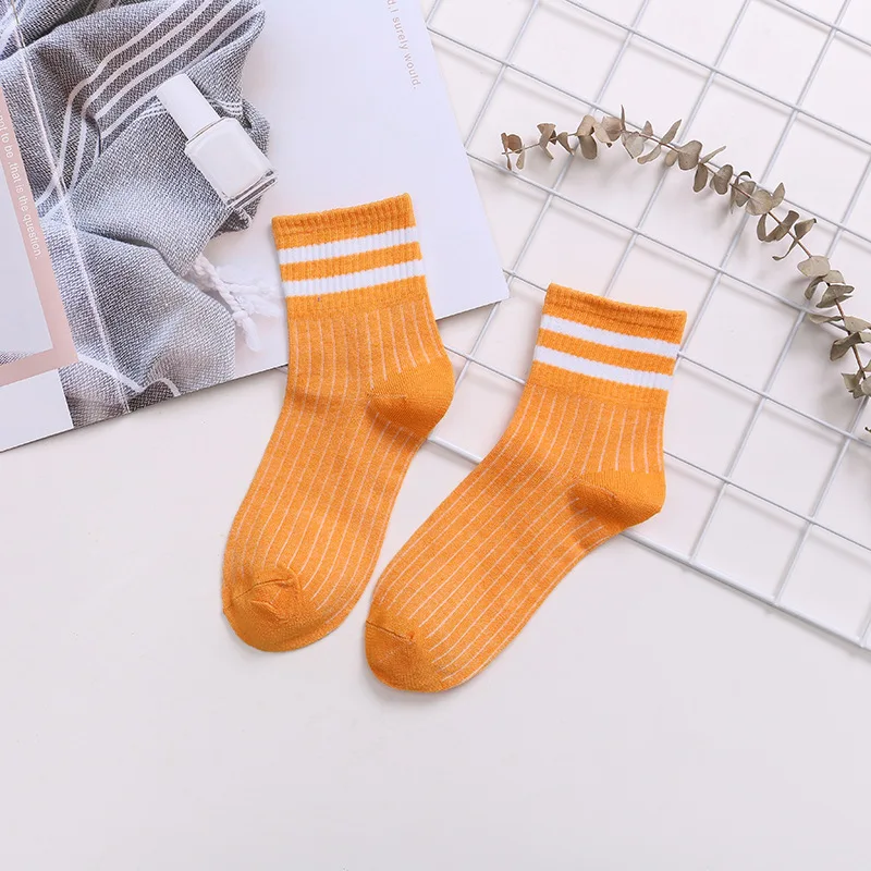 Spring Autumn Korean Women Mid-Tube Polyester Sports Socks Two Stripes College Style Trend Solid Color Female Stocking
Spring Autumn Korean Women Mid-Tube Polyester Sports Socks Two Stripes College Style Trend Solid Color Female Stocking
