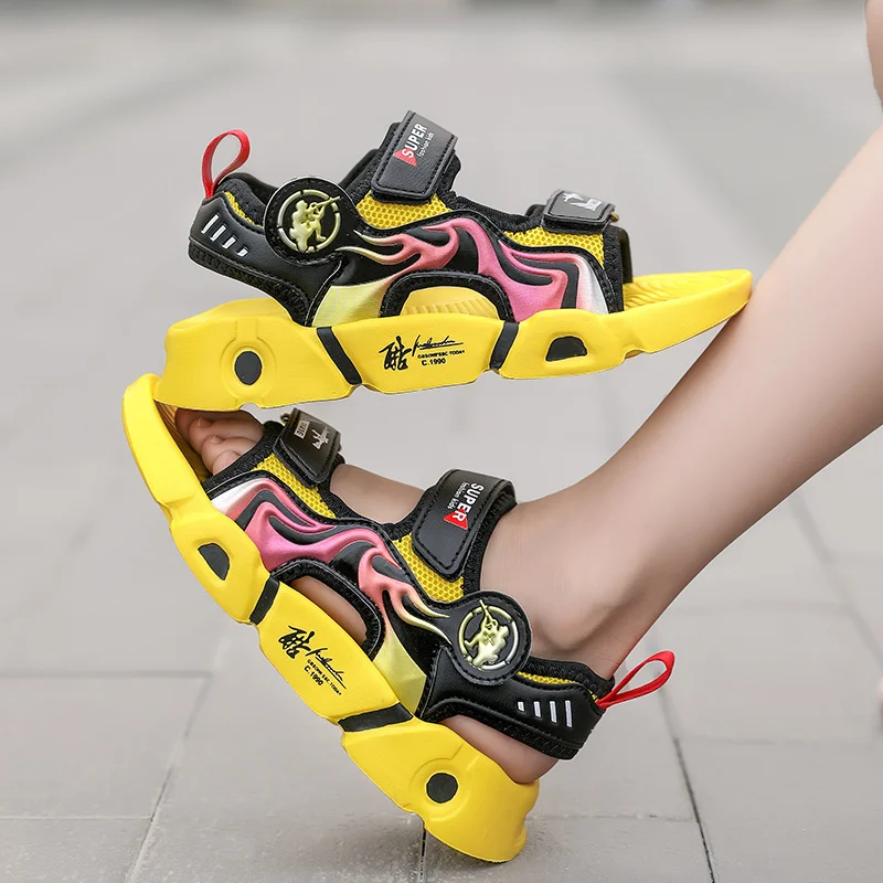 Children's Shoes
Children's Shoes