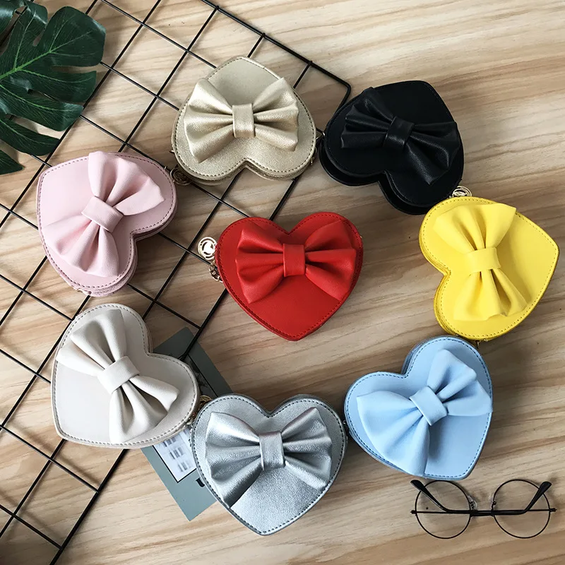 Girl Mini Purses and Handbags Heart Crossbody Bags for Baby Girls Small Coin Wallet Pouch Girl Messenger Bag Gift
Girl Mini Purses and Handbags Heart Crossbody Bags for Baby Girls Small Coin Wallet Pouch Girl Messenger Bag Gift