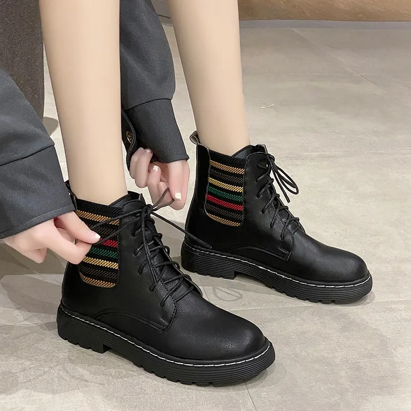 Winter Women Martins Platform Motorcycle Ankle Leather Black Boots Designer Brand Luxury Flat Shoes Round Toe Solid Lace-up
Winter Women Martins Platform Motorcycle Ankle Leather Black Boots Designer Brand Luxury Flat Shoes Round Toe Solid Lace-up