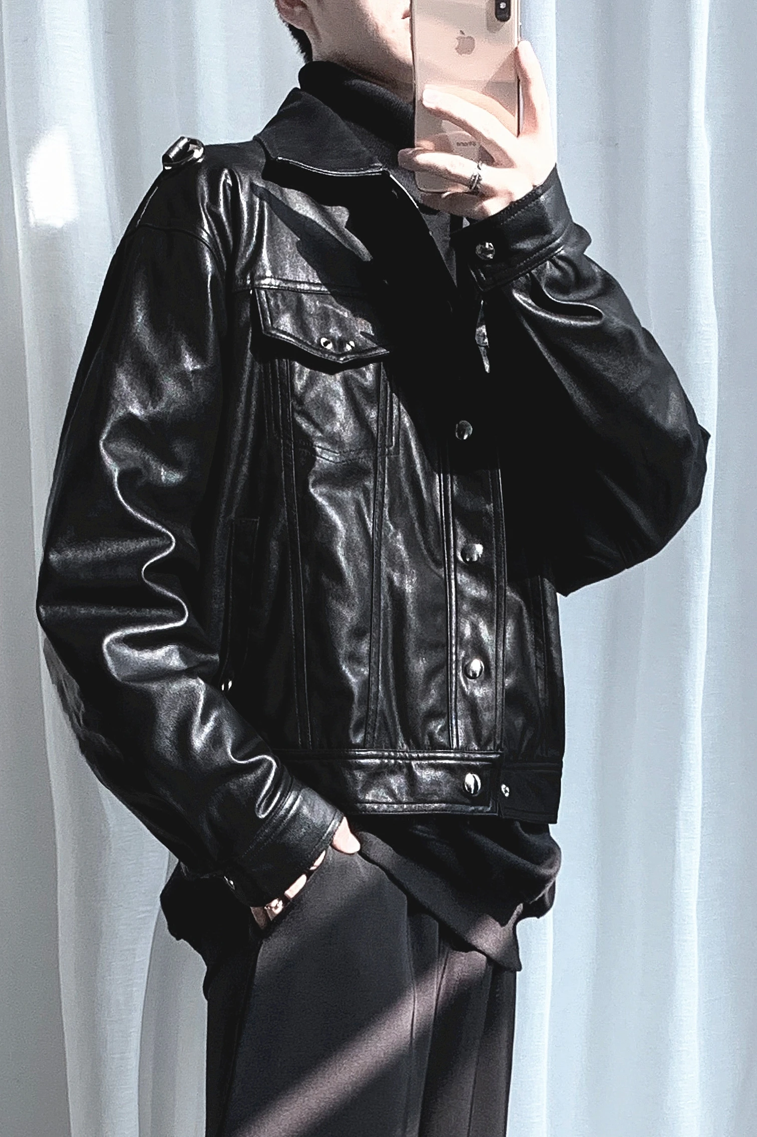 2019 Winter New Original Street Punk Leather Fashion Casual Solid Color Hoop Decorative Cotton Jacket Rainproof Windproof M-XL
2019 Winter New Original Street Punk Leather Fashion Casual Solid Color Hoop Decorative Cotton Jacket Rainproof Windproof M-XL