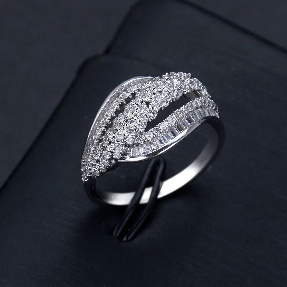 Beautiful Women Jewelry Set 3 PCS Necklace Earrings Ring High Quality Dubai Bridal Wedding Jewelry Sets Accessories
Beautiful Women Jewelry Set 3 PCS Necklace Earrings Ring High Quality Dubai Bridal Wedding Jewelry Sets Accessories