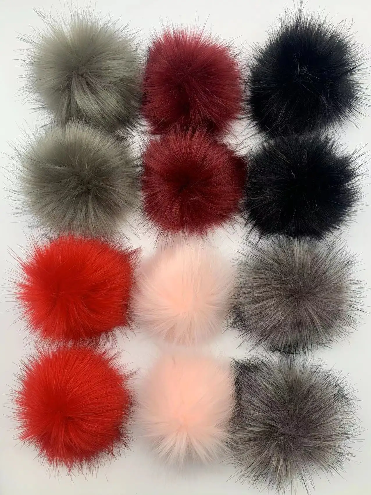 12pc 10cmNep Haar Ballen Haarbal Pom Hoed Top Decoratie Diy Bal Faux Vos Bont Met Gesp Pom Zachte Cap Accessoires 
12pc 10cmNep Haar Ballen Haarbal Pom Hoed Top Decoratie Diy Bal Faux Vos Bont Met Gesp Pom Zachte Cap Accessoires