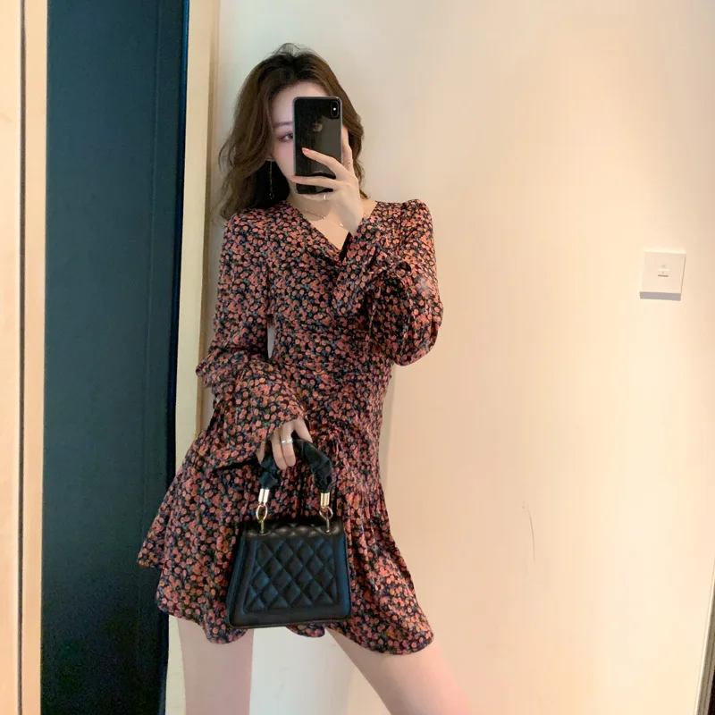2021 spring Summer New Style Drawstring Leopard Print Dress Design Sense V-neck Short Skirt Temperament Skirt Dresses for Women
2021 spring Summer New Style Drawstring Leopard Print Dress Design Sense V-neck Short Skirt Temperament Skirt Dresses for Women