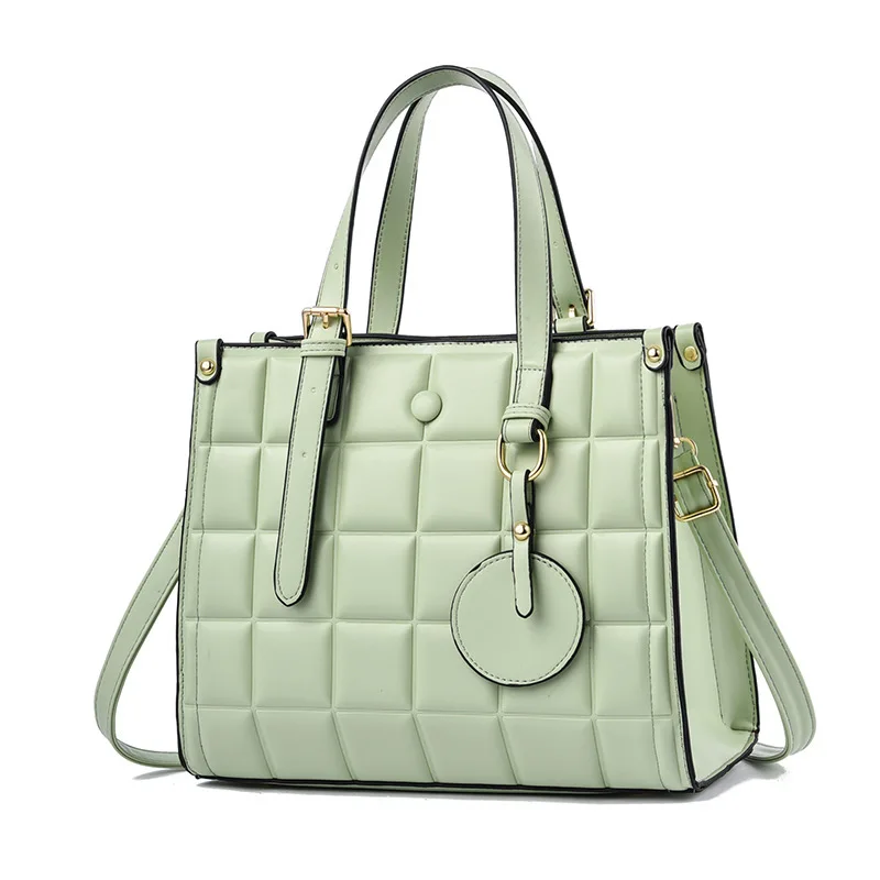 2022 New Original Luxury Bamboo Bag Women's Leather Classic Large Capacity Luxury Design Tote Bag Elegant and Noble Handbag
2022 New Original Luxury Bamboo Bag Women's Leather Classic Large Capacity Luxury Design Tote Bag Elegant and Noble Handbag