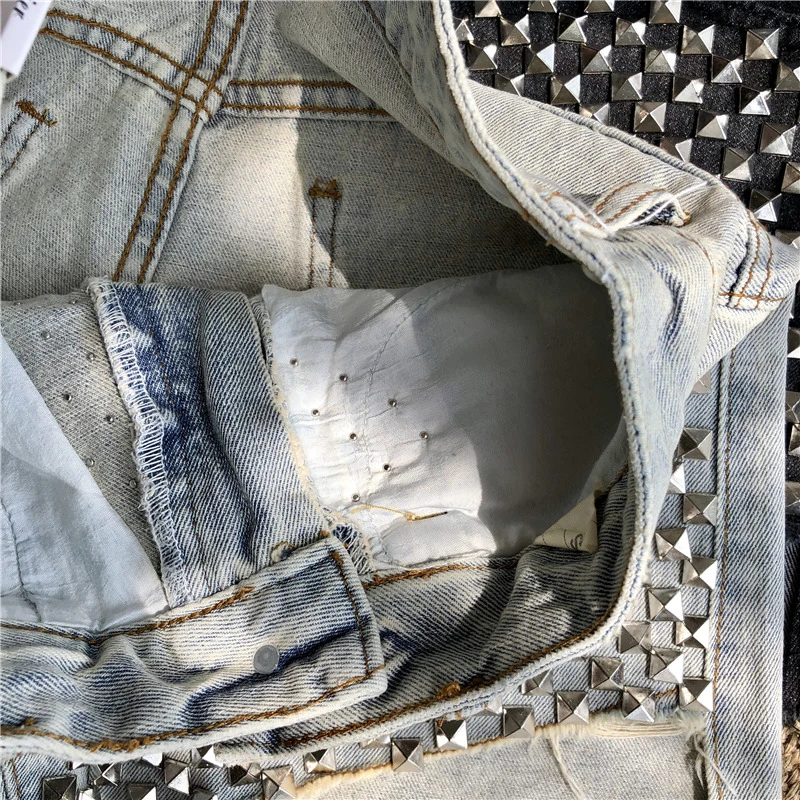 Womens summer Hot Fashion High Waist Button Punk Rivet Studded Denim Short Shorts For Woman streetwear jeans shorts
Womens summer Hot Fashion High Waist Button Punk Rivet Studded Denim Short Shorts For Woman streetwear jeans shorts