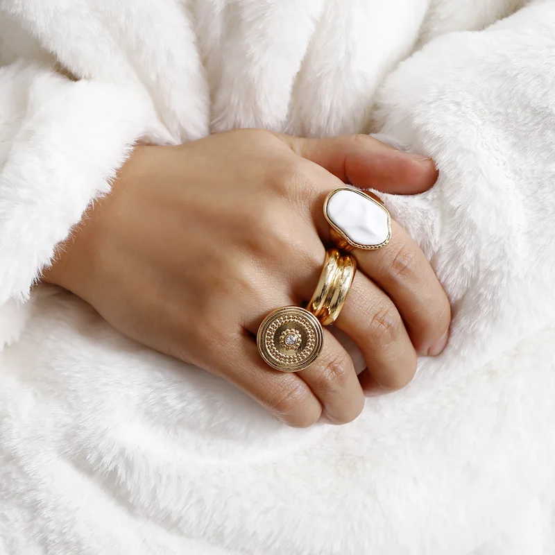 New Design 3 Pieces/Set Gold Color Metal Finger Rings for Women Geometric Round Big Rings Retro Party Jewelry Wholesale Gifts
New Design 3 Pieces/Set Gold Color Metal Finger Rings for Women Geometric Round Big Rings Retro Party Jewelry Wholesale Gifts