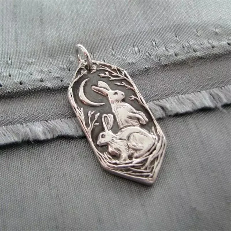 Retro Cute Rabbit Necklace Pendant Creative Moon Silver Color Necklace Fashion Jewelry Accessories Gift
Retro Cute Rabbit Necklace Pendant Creative Moon Silver Color Necklace Fashion Jewelry Accessories Gift