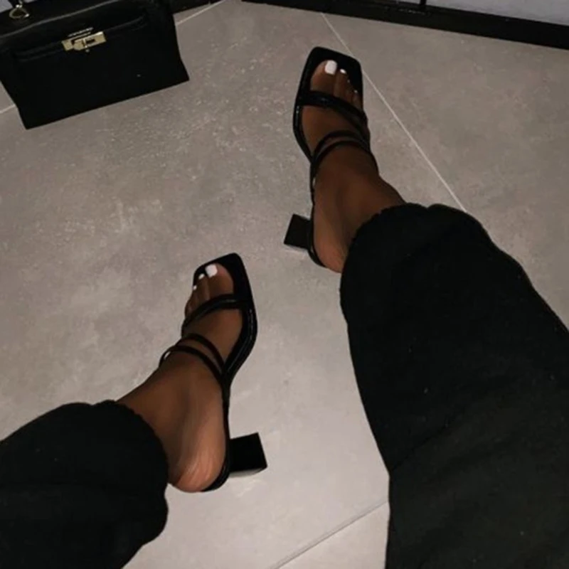 Summer Sandals Cross Tied Square Toe High Heel Ladies Outdoor Slippers Fashion PU Casual 2021 New Shoes
Summer Sandals Cross Tied Square Toe High Heel Ladies Outdoor Slippers Fashion PU Casual 2021 New Shoes