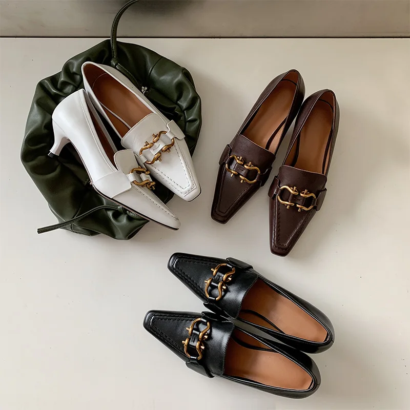 wetkiss Metal Decoration Classical Pumps Women Fashion 2020 Gold Leather Pumps Medium Heels Pumps
wetkiss Metal Decoration Classical Pumps Women Fashion 2020 Gold Leather Pumps Medium Heels Pumps