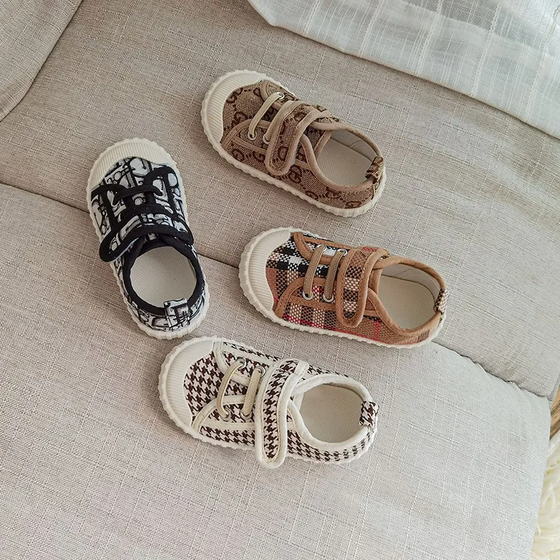Kids Canvas Shoes Fashion Casual Boys Sneakers Girls Children's Flat 2021 New Autumn 2-12 Years Old Soft-soled Toddler Shoes 3 4
Kids Canvas Shoes Fashion Casual Boys Sneakers Girls Children's Flat 2021 New Autumn 2-12 Years Old Soft-soled Toddler Shoes 3 4