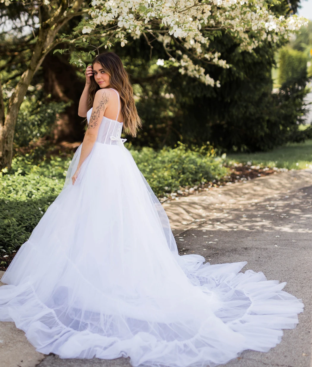 Real Images White Prom Dresses Sexy Robes for Photo Shoot or Baby Shower Custom Made Maternity Robes Photoshoot Fluffy Robe
Real Images White Prom Dresses Sexy Robes for Photo Shoot or Baby Shower Custom Made Maternity Robes Photoshoot Fluffy Robe