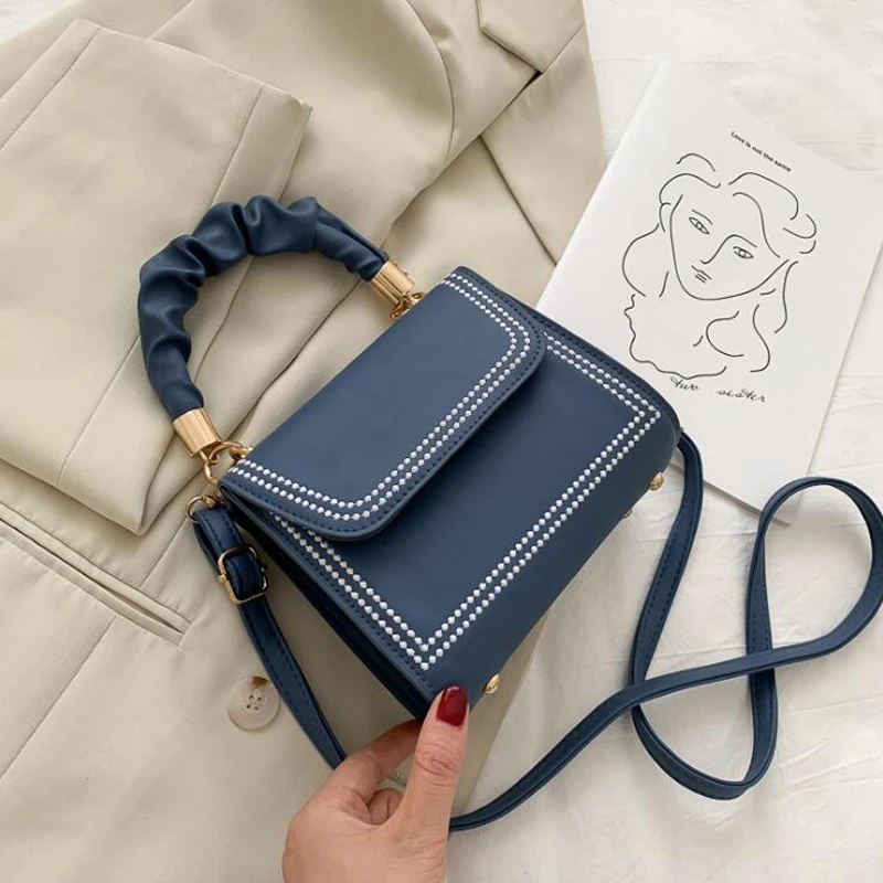 Ladies Fashion Designer Shoulder Bag Fashion Handbag Small New PU Leather Solid Color Retro All-match Crossbody Bag Flip Bolsos
Ladies Fashion Designer Shoulder Bag Fashion Handbag Small New PU Leather Solid Color Retro All-match Crossbody Bag Flip Bolsos