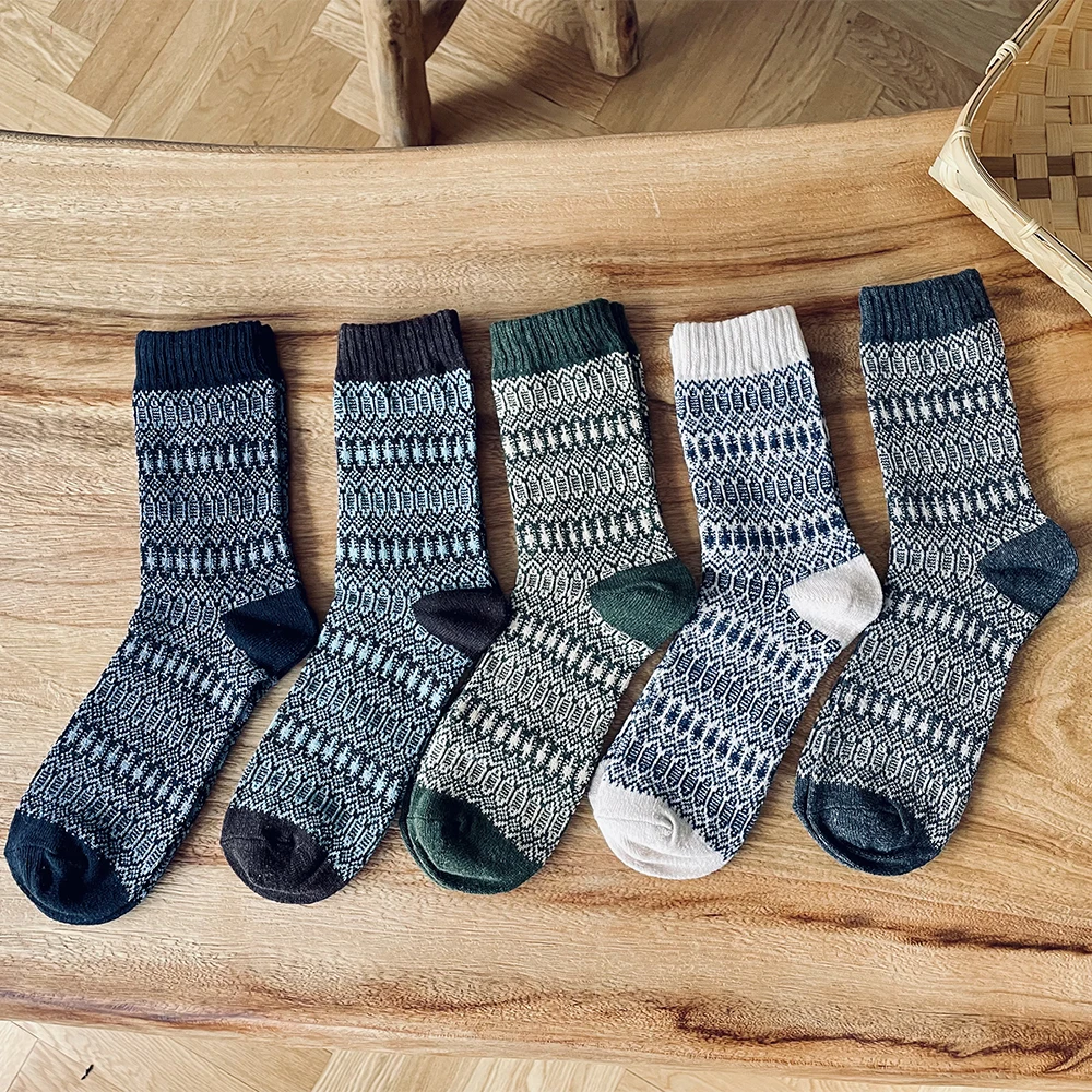 

5Pairs New Witner Socks Women Men Sock Thick Warm Wool Socks Retro Style Gray Green Christmas Gift Free Size Dropshipping