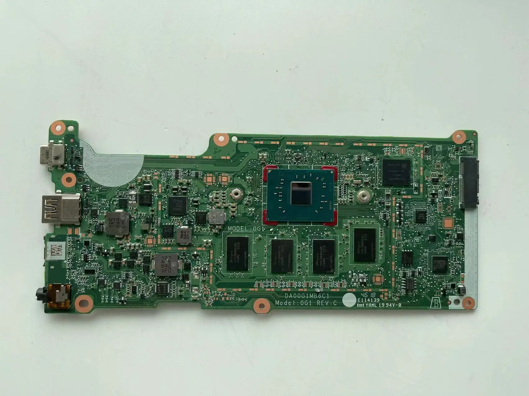 FOR HP 11 G6 EE Chromebook Laptop Motherboard 4GB 16GB L15850-001 DA00G1MB6C1 test 100%
FOR HP 11 G6 EE Chromebook Laptop Motherboard 4GB 16GB L15850-001 DA00G1MB6C1 test 100%