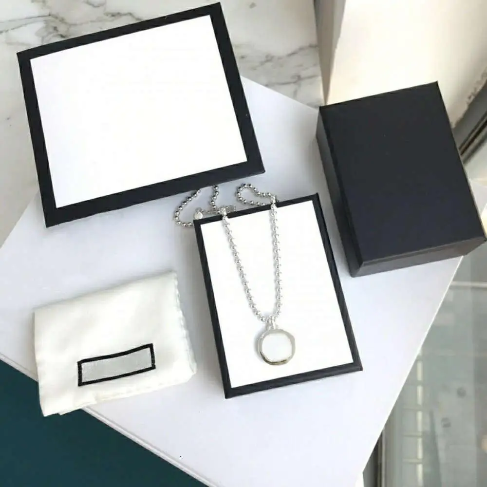 Fashion Necklace Bracelet Street Unisex Circle Pendant Necklaces for Man Woman Jewelry pendants Bracelets stainless steel
Fashion Necklace Bracelet Street Unisex Circle Pendant Necklaces for Man Woman Jewelry pendants Bracelets stainless steel