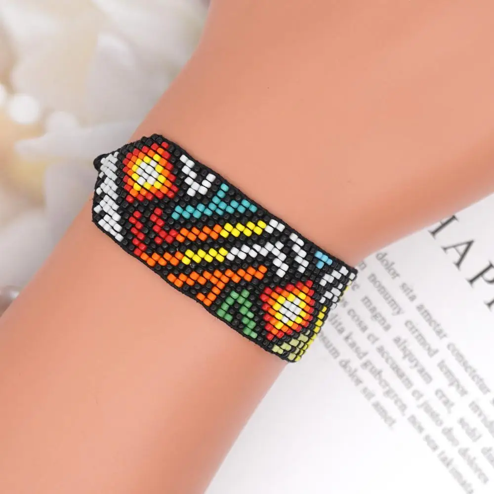 Handmade geometric beaded bracelet jewelry Bohemian ethnic style gradient lovers bracelet drawstring adjustable
Handmade geometric beaded bracelet jewelry Bohemian ethnic style gradient lovers bracelet drawstring adjustable
